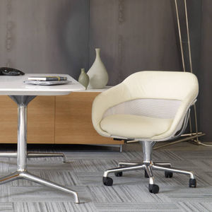 contemporary visitor armchair