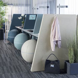 floor-mounted office divider / fabric / soundproofed