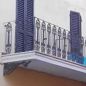 cast iron railing 1