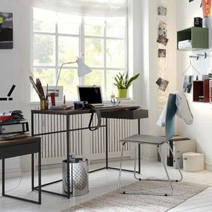 free-standing desk