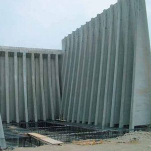 reinforced concrete retaining wall