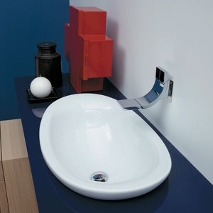 built-in washbasin