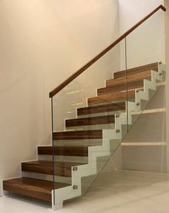 straight staircase / steel frame / wooden steps / without risers