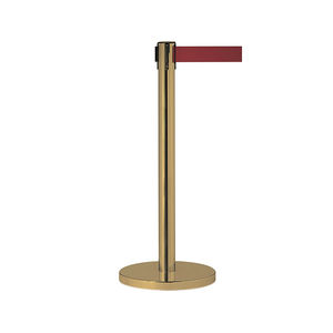 guidance barrier with retractable strap