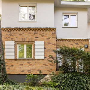facade covering brick 1