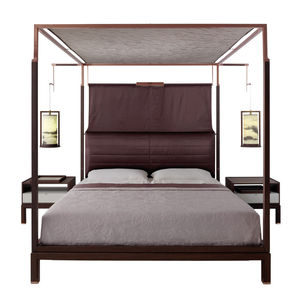 canopy bed