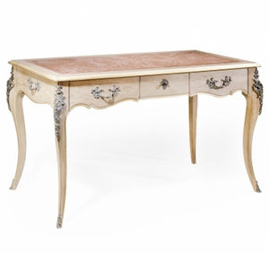 free-standing desk