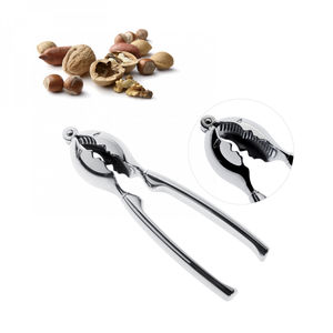 zamak nut cracker 1