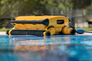 electric robotic pool cleaner
