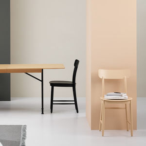 traditional dining chair