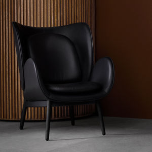 contemporary armchair / fabric / leather / oak