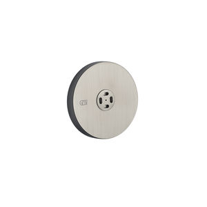 round lateral shower head 1