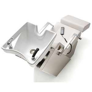 shampoo chair with footrest