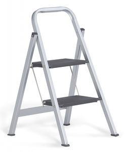 Symmetrie voetstappen Herformuleren Commercial step ladder - GIANT - Altrex B.V.