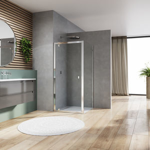 pivoting shower screen
