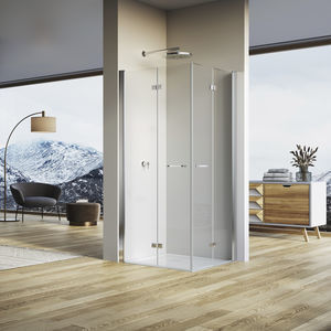 folding shower screen