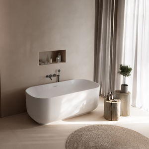 free-standing bathtub 1