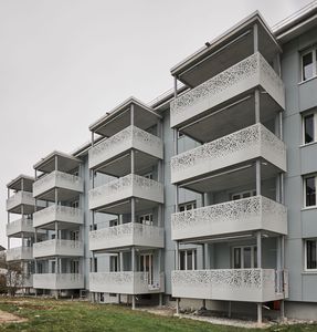 HPL railing - CELLON - MULTI FAMILY HOUSE ISLIKON - Bruag Design ...