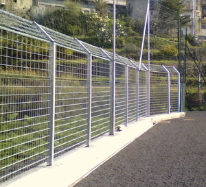 wire mesh fencing
