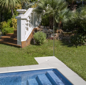 square shower base