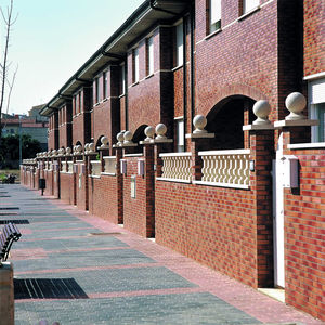 floor-mounted-railing