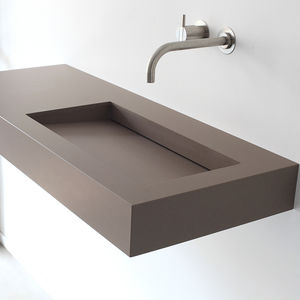 wall-mounted washbasin