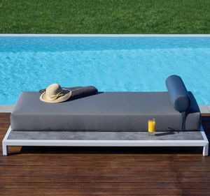 contemporary sun lounger