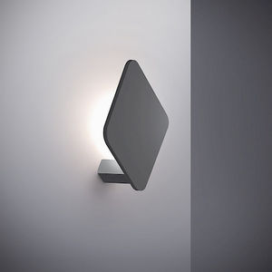 contemporary wall light