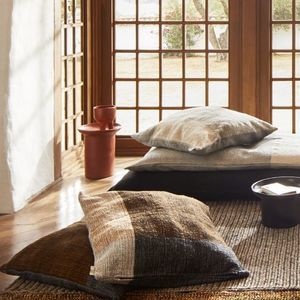 square cushion