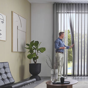 vertical curtain