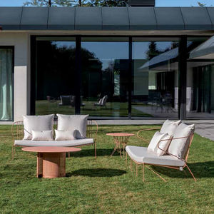 contemporary coffee table / galvanized steel / galvanised steel base / round