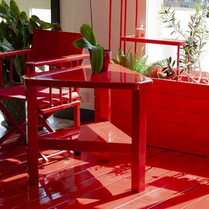 contemporary table