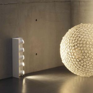 ceiling-mounted spotlight 1