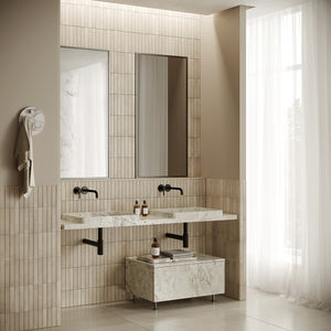 wall-mounted washbasin