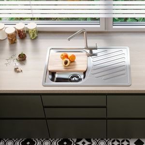 wooden cutting board
