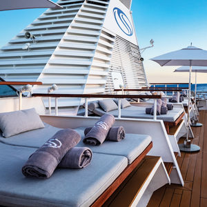 contemporary sun lounger