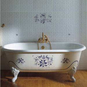 bathtub with legs