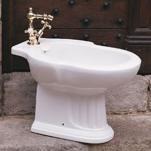 porcelain bidet