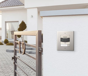 smartphone operated door station