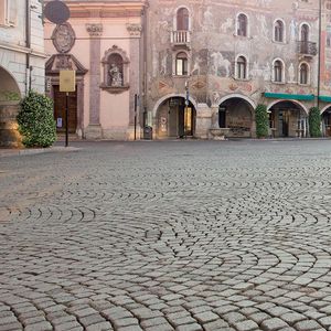 porphyry paver 1