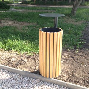 public trash can