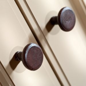traditional furniture knob