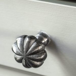 traditional furniture knob 1