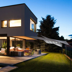 triangular shade sail