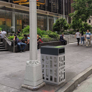 public trash can