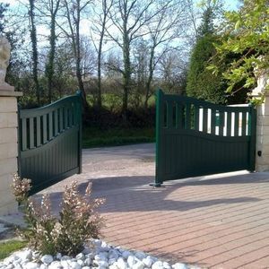 swing gate 1
