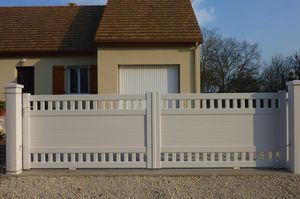swing gate