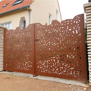 swing gate