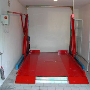 inclined parking platform
