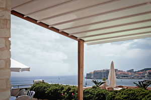 wall-mounted pergola 1